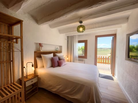 Deluxe Double Room | Premium bedding, minibar, individually decorated, individually furnished