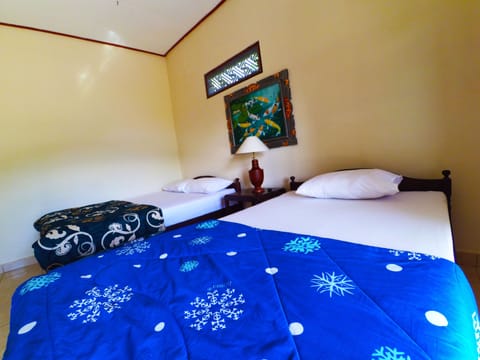 Standard Double Room, 1 Double Bed, Hill View | Bed sheets