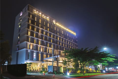 Front of property - evening/night