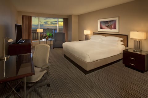 Premium bedding, in-room safe, desk, blackout drapes