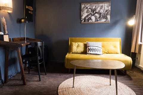 Junior Suite, 1 Bedroom | Living area | 82-cm LED TV with digital channels, TV