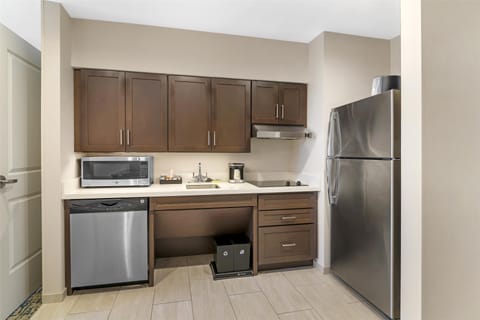 2 Queen 1 Bedroom Suite Mobility Accessible Tub Non-Smoking | Private kitchen | Full-size fridge, microwave, dishwasher, cookware/dishes/utensils