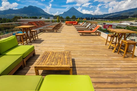 Sundeck