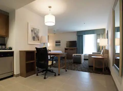 In-room safe, desk, free WiFi, bed sheets