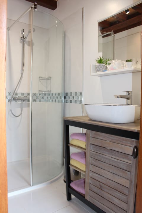 Deluxe Double Room, 1 Bedroom, Terrace, Garden View | Premium bedding, soundproofing, free WiFi, bed sheets