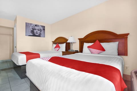 Room, 2 Double Beds | Desk, free WiFi, bed sheets