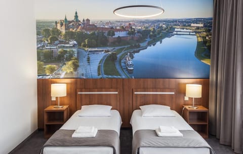 Standard Twin Room | Premium bedding, minibar, desk, laptop workspace