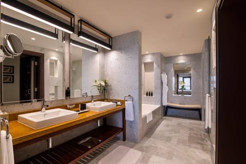 Suite, 1 Bedroom, Balcony (Sea Front Lounge Access) | Bathroom | Combined shower/tub, designer toiletries, hair dryer, bathrobes