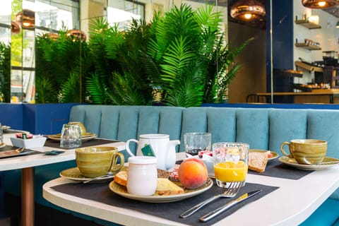 Daily buffet breakfast (EUR 15 per person)