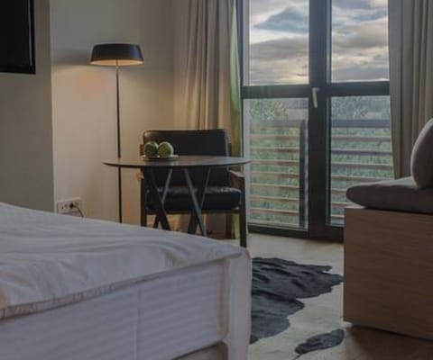 Deluxe Double room with Terrace | 1 bedroom, Egyptian cotton sheets, premium bedding, minibar