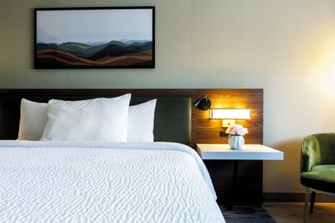 Premium bedding, pillowtop beds, in-room safe, desk