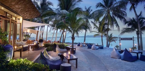 Beach bar
