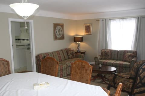 Premium House, 4 Bedrooms, River View, Overwater | Living area | Flat-screen TV