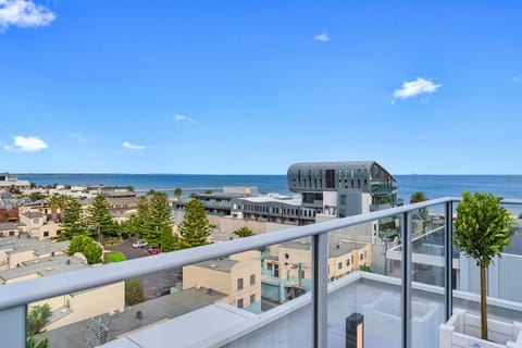 Sundeck