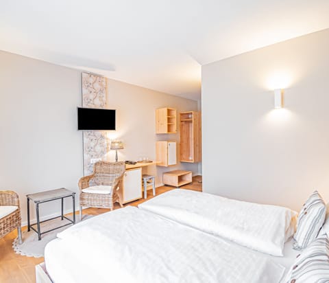 Comfort Double Room | Premium bedding, in-room safe, desk, iron/ironing board