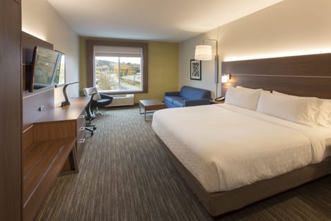 In-room safe, blackout drapes, iron/ironing board, WiFi (free)