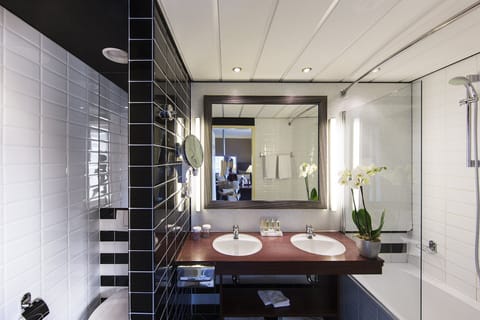 Free toiletries, hair dryer, bathrobes, slippers