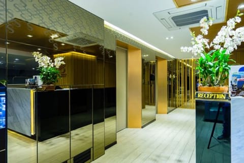 Reception hall