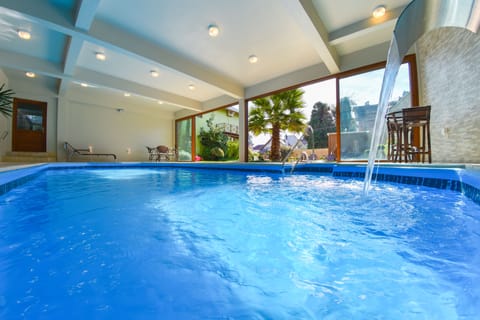 Indoor pool, sun loungers