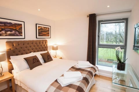 Apartment, 1 Bedroom | 1 bedroom, soundproofing, iron/ironing board, free cribs/infant beds