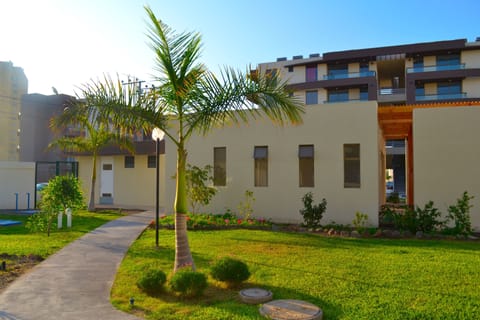 Exclusive Apartment, 3 Bedrooms, Private Bathroom, Pool View | Balcony