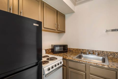 Room, 2 Queen Beds, Non Smoking, Oceanfront | Desk, laptop workspace, blackout drapes, iron/ironing board