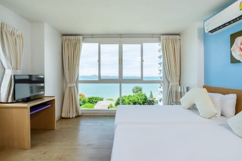 Deluxe Room, Sea View (No Balcony) | View from room
