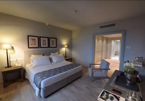 Superior Room | Premium bedding, minibar, in-room safe, individually decorated