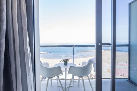 Private beach, sun loungers