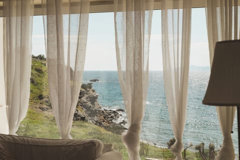 Three Bedroom Villa Sea View(2-8 Adults) | Terrace/patio