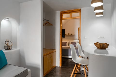 Suite, 2 Bedrooms, Sea View, Sea Facing | Living area | 32-inch flat-screen TV with satellite channels, TV