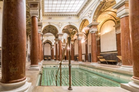 2 indoor pools