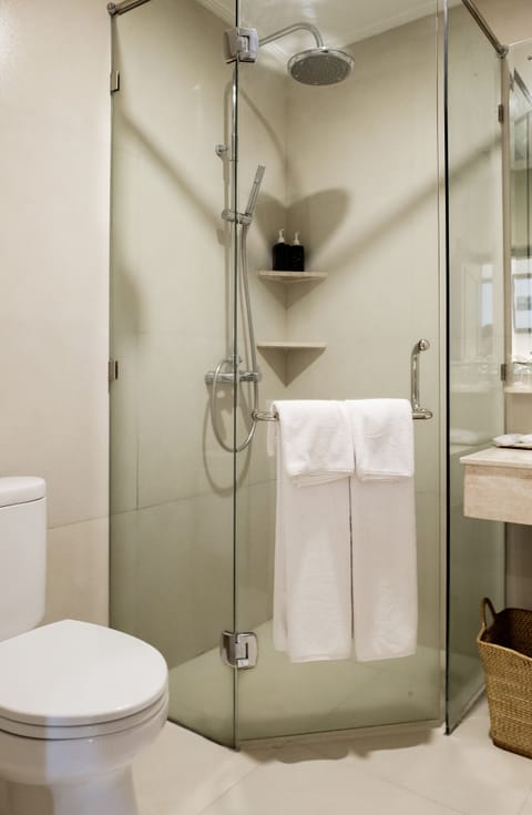 Shower, free toiletries, hair dryer, slippers