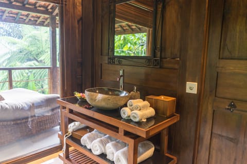 Shower, rainfall showerhead, designer toiletries, hair dryer