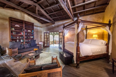 House (Naish) | Premium bedding, in-room safe, free WiFi