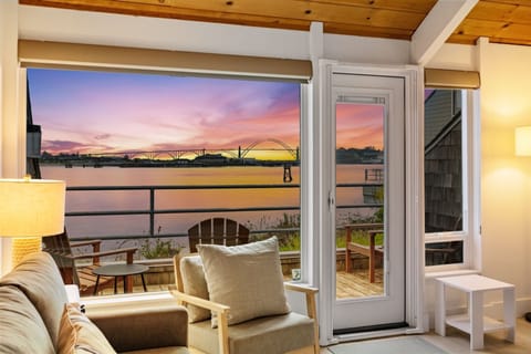 Deluxe Condo, 1 Queen Bed with Sofa bed, Bay View (Bay Front 1 Bedroom Queen Suite Condo) | View from room