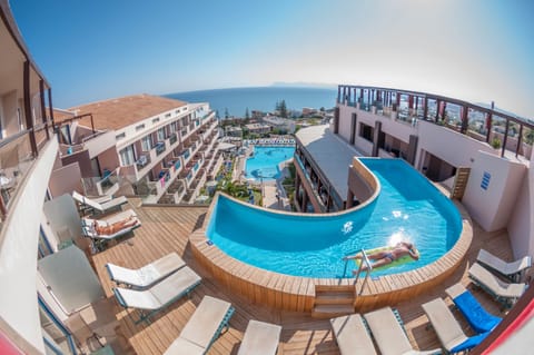 Double Room, Sea View (Sharing Pool) | Property grounds