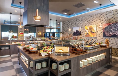 Daily buffet breakfast for a fee