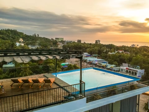 Outdoor pool, a rooftop pool