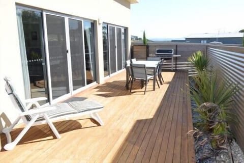 Family House, 2 Bedrooms | Terrace/patio