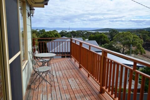 House, 2 Bedrooms | Balcony