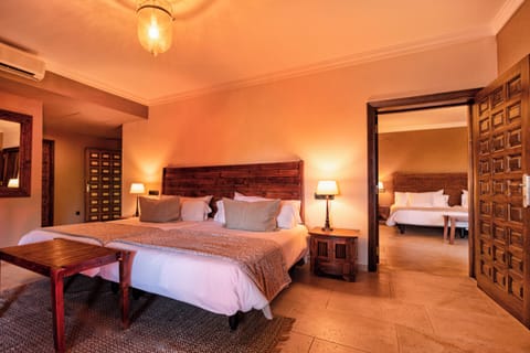 Standard Room, Terrace | Premium bedding, Select Comfort beds, minibar, in-room safe