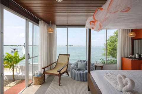 Romantic Room, Sea View | Premium bedding, pillowtop beds, iron/ironing board, free WiFi