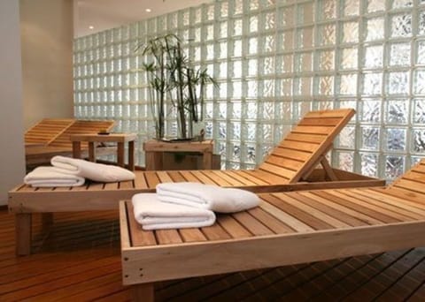 Massage/treatment rooms, massages