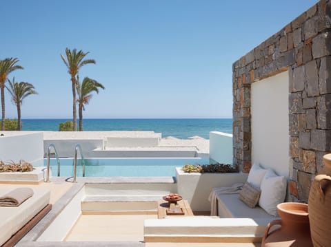 Beach/ocean view