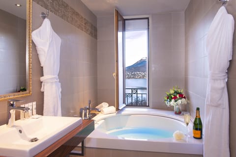 Elegance Double or Twin Room, 1 Bedroom, Lake View | Bathroom | Separate tub and shower, free toiletries, hair dryer, bathrobes