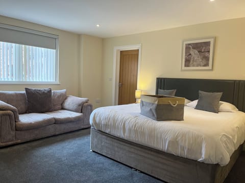 Superior Double Room | Premium bedding, individually decorated, individually furnished, desk