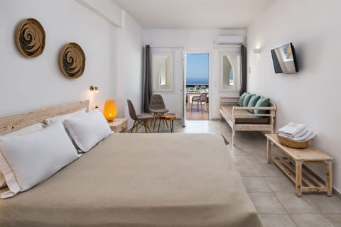 Standard Studio | Free WiFi, bed sheets