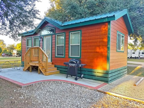 Cottage, 2 Bedrooms (No Pets) | Front of property