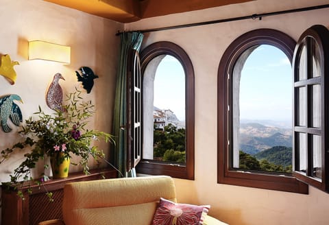 Double Room (Las Aves) | Minibar, iron/ironing board, free cribs/infant beds, free WiFi